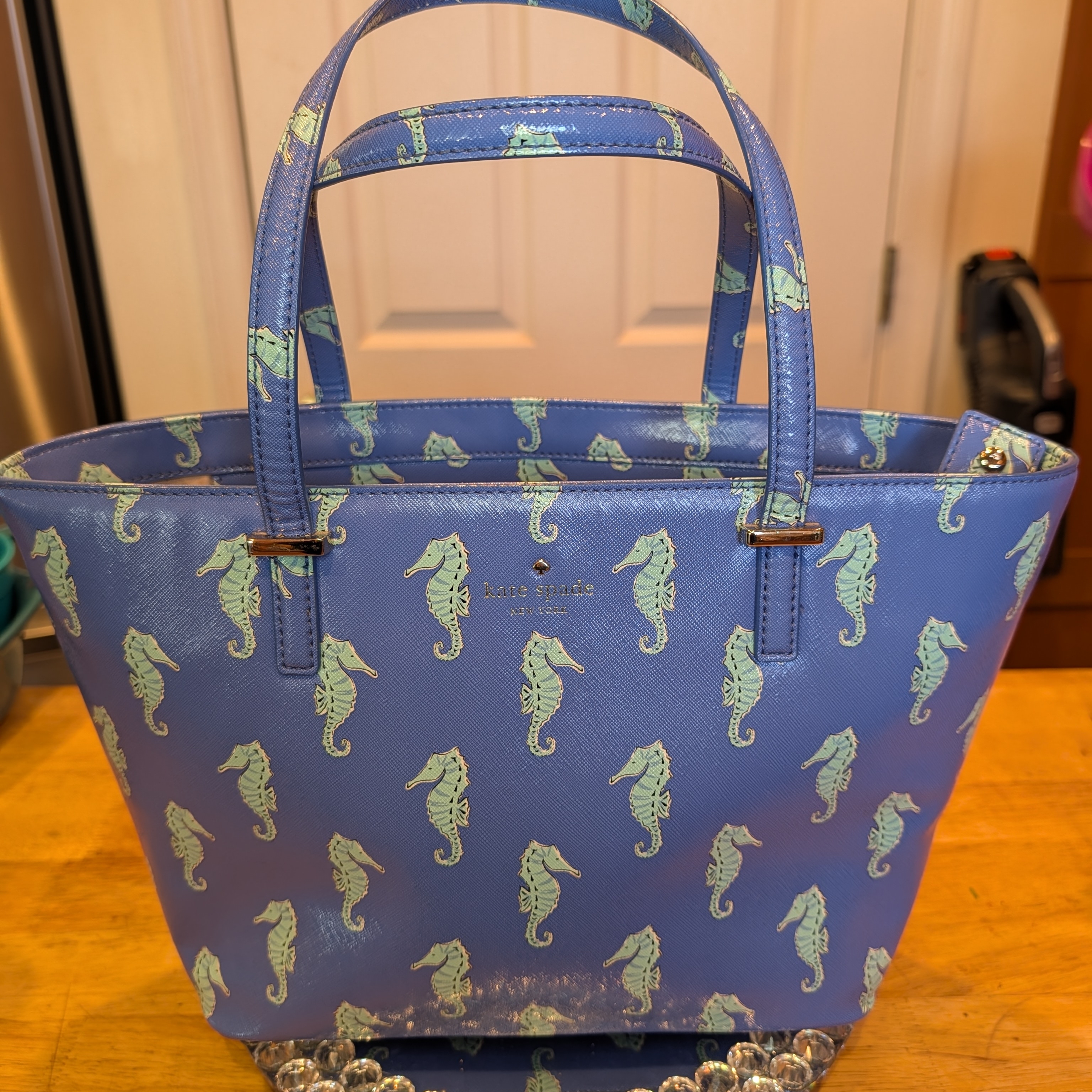 Kate Spade New York Cedar Street Seahorses Mini Harmony Tote Bag Euc